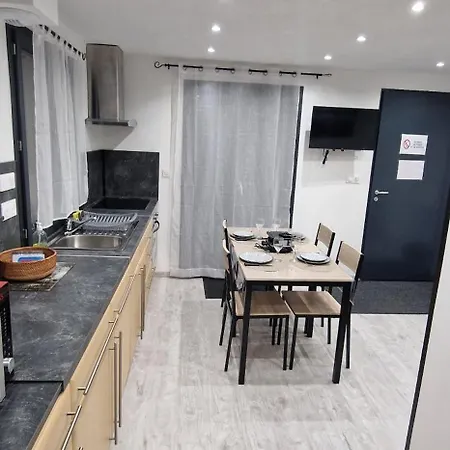 Апартаменты 30m2 Avec Маглан